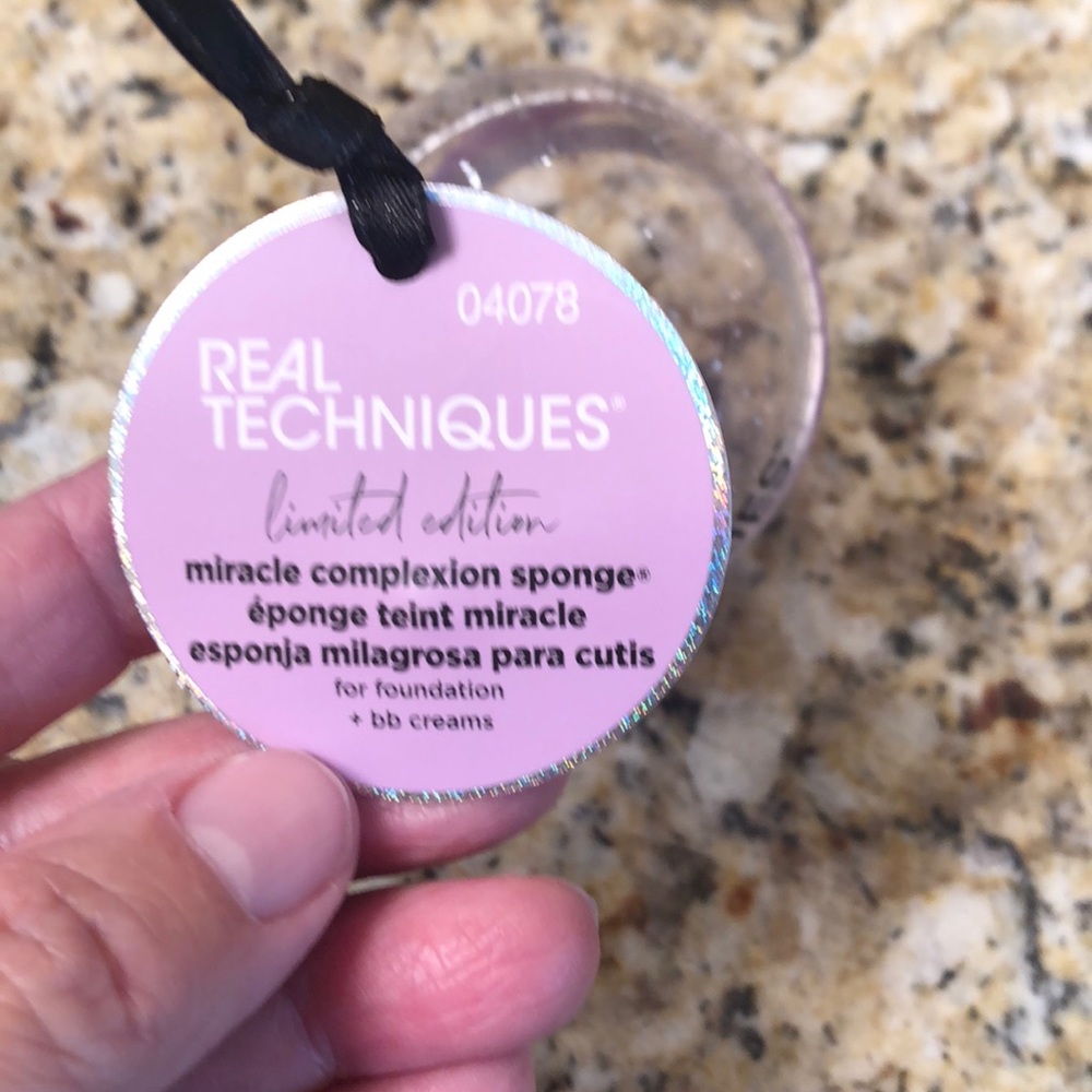 Makeup sponge - Picture 2 of 2
